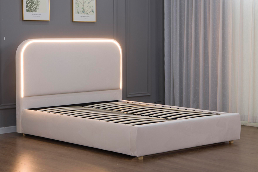 5032-1G buet hodegjerde i tre LED-polstret sengeramme