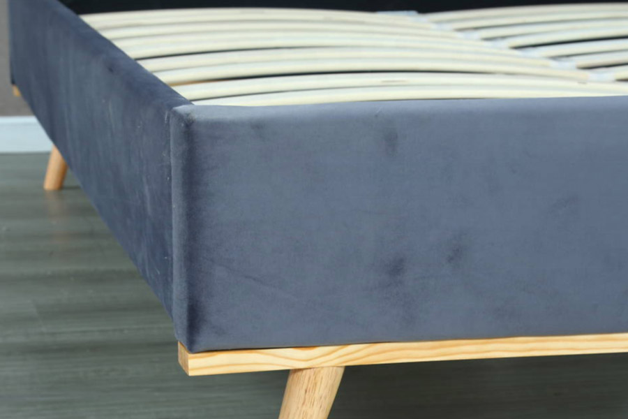 1457 Siste moderne enkel design fløyelspolstret seng