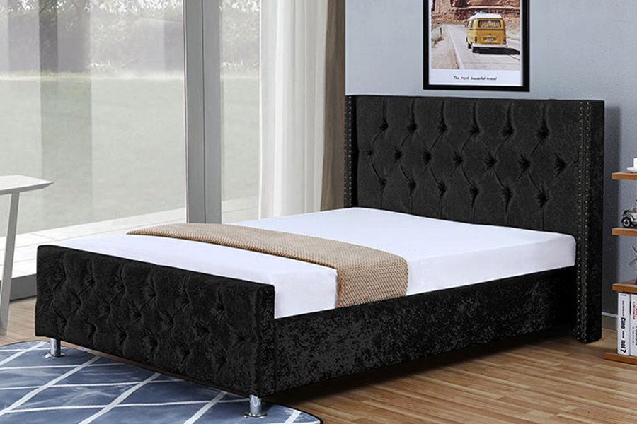 1357 Treramme skinnmateriale Polstret Seng