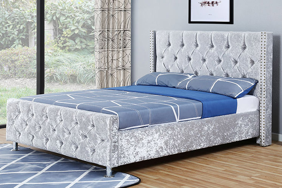 1357 Treramme skinnmateriale Polstret Seng