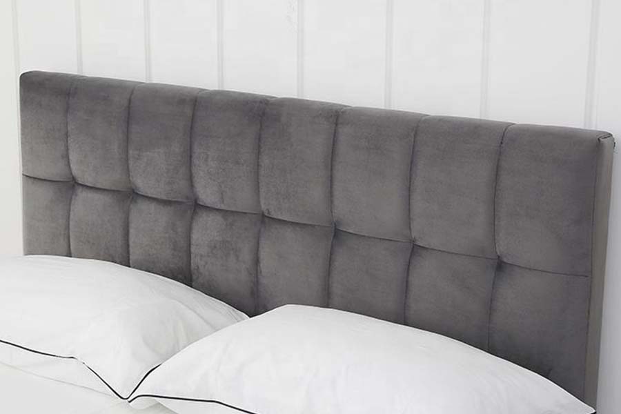 1555 Square Block Headboard Fløyel Stoff Polstret Seng