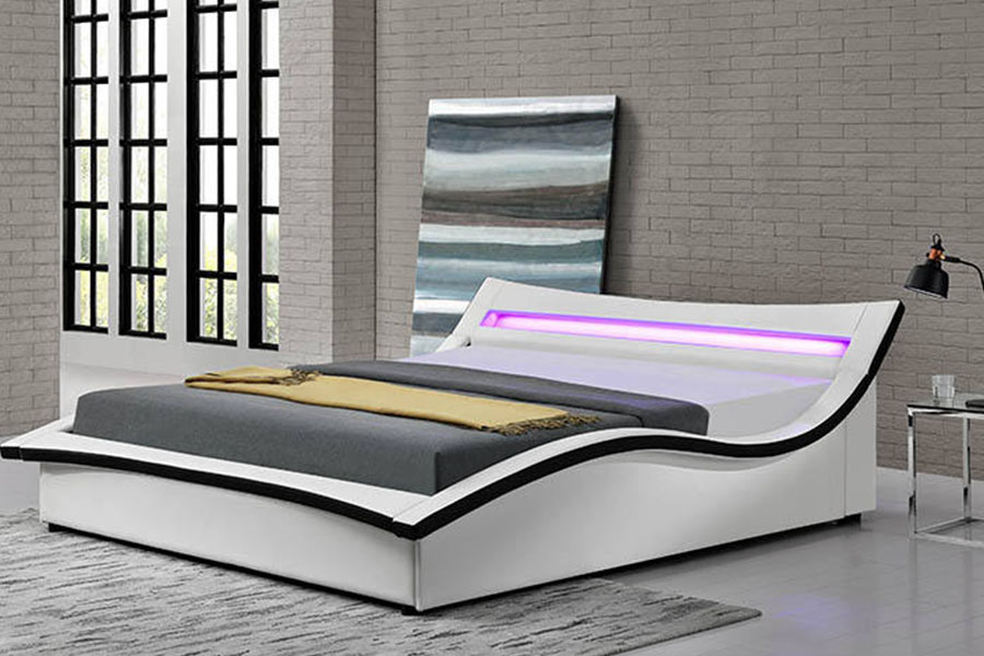 1877 Luksus PU-skinn LED-polstret sengeramme