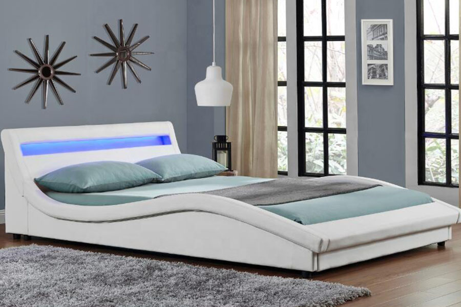 1111-1 europeisk stil PU-skinn LED-polstret sengeramme